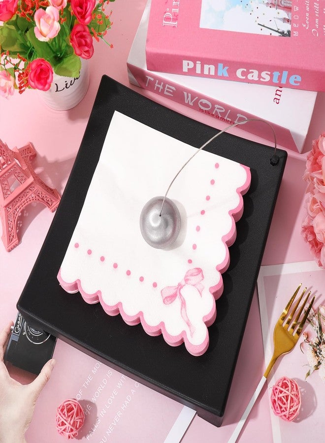 JarThenaAMCS مناديل ورقية مزينة بفيونكة وردية اللون من JarThenaAMCS، 100 قطعة، مثالية للغداء والعشاء، ومناسبة لحفلات أعياد الميلاد، وتزيين الطاولات. - Image 4